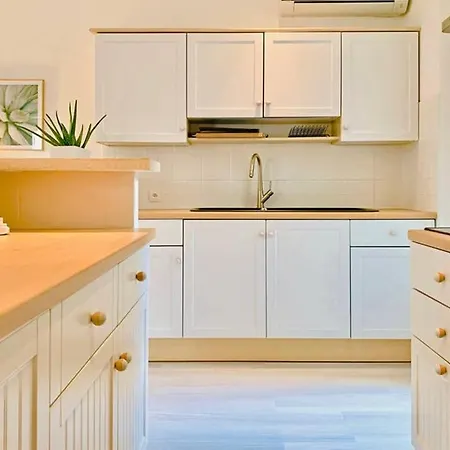 Appartement Le Trayas Raphael Superbe 3 Pièces Vue Mer Jardin Privatif Jacuzzi 6 Personnes