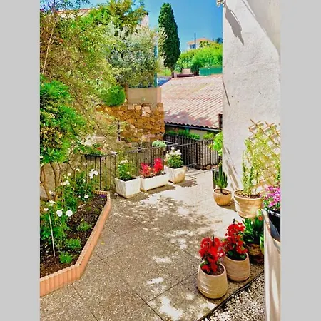Appartement Le Trayas Raphael Superbe 3 Pièces Vue Mer Jardin Privatif Jacuzzi 6 Personnes *