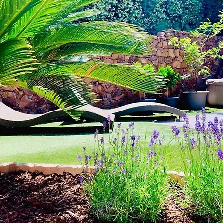 Le Trayas Raphael Superbe 3 Pièces Vue Mer Jardin Privatif Jacuzzi 6 Personnes *